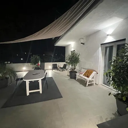 Kır Evi Terra Di Mare *