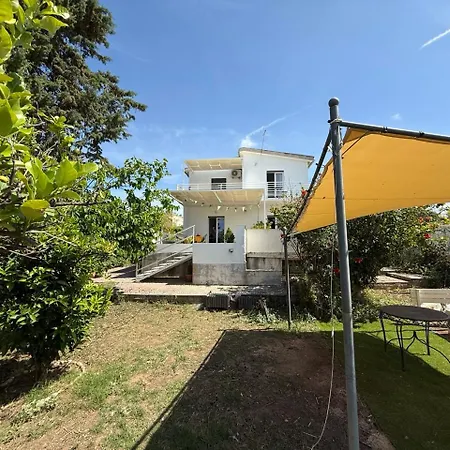 Terra Di Mare Kır Evi